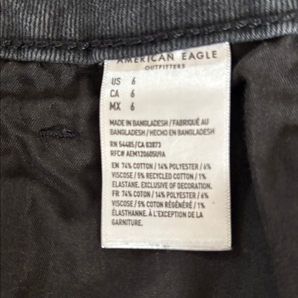 American Eagle Outfitters Charcoal Black Stretch Denim Jean Shorts Women’s Sz 6 - Picture 5 of 5